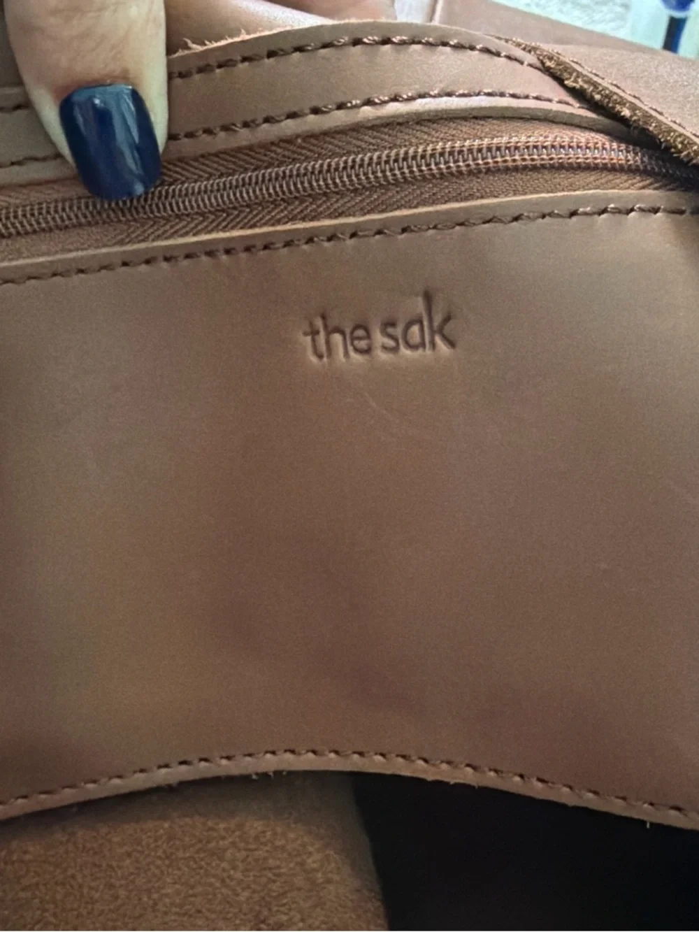 The Sak Los Feliz Large Brown Leather Tote Bag with Tassel Embossed - Picture 4 of 7